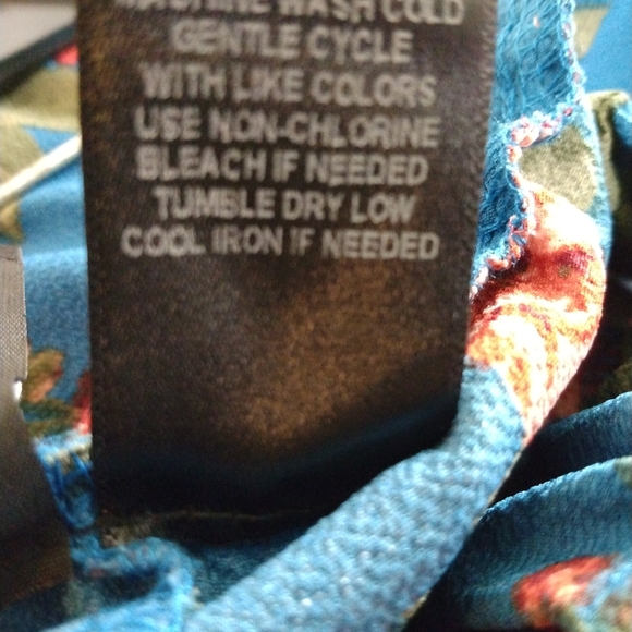 Kristin Nicole Floral Belted Pant - Picture 8 of 8